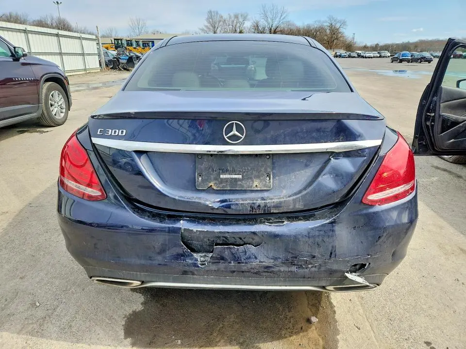 MERCEDES-BENZ C-CLASS 2016 VIN 55SWF4JB8GU161500