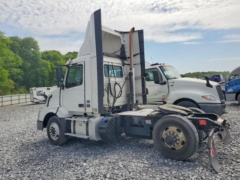 VOLVO VN 2017 VIN 4V4N39TG3HN988064