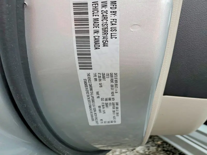 CHRYSLER PACIFICA 2024 VIN 2C4RC1S76RR141544