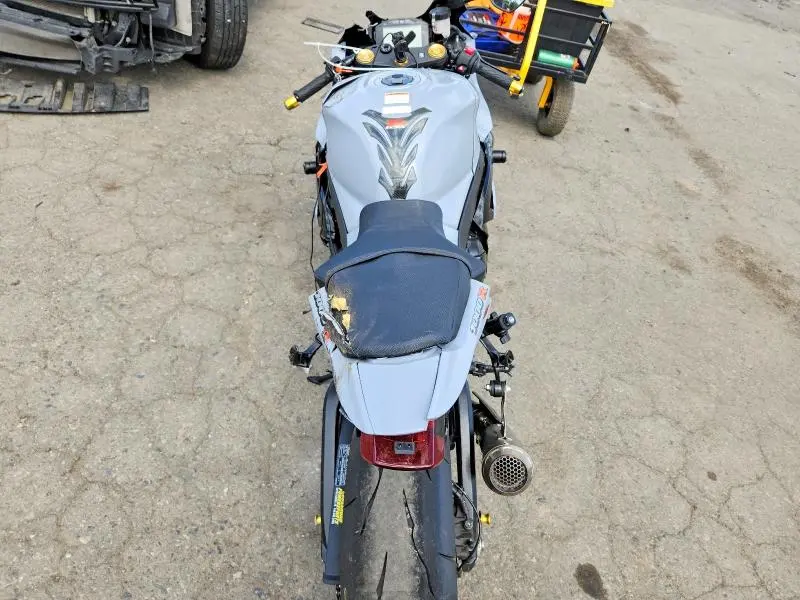 SUZUKI GSXR1000 2024