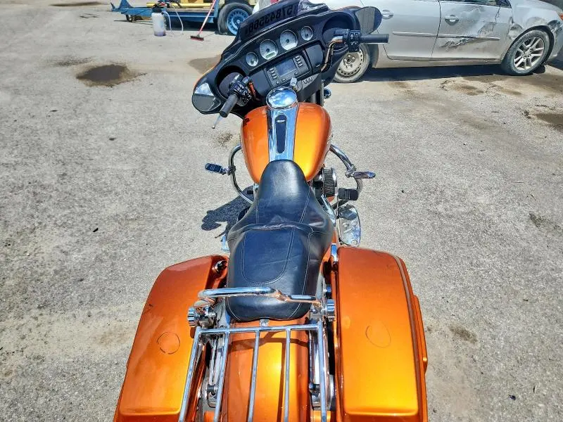 HARLEY-DAVIDSON FL 2014