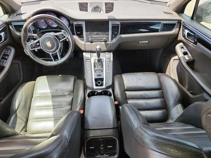 PORSCHE MACAN 2017 VIN WP1AG2A57HLB56261