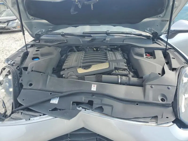 PORSCHE CAYENNE 2017 VIN WP1AA2A23HKA86481