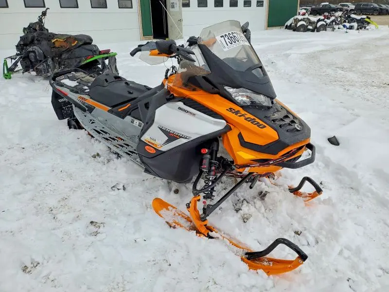 SKI-DOO RENEGADE 2019