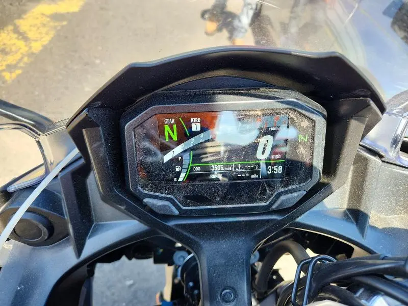 KAWASAKI EX 2023