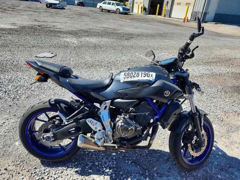 YAMAHA FZ-07/09 2015