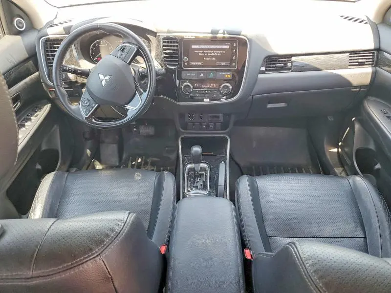 MITSUBISHI OUTLANDER 2018 VIN JA4AD3A34JZ065282