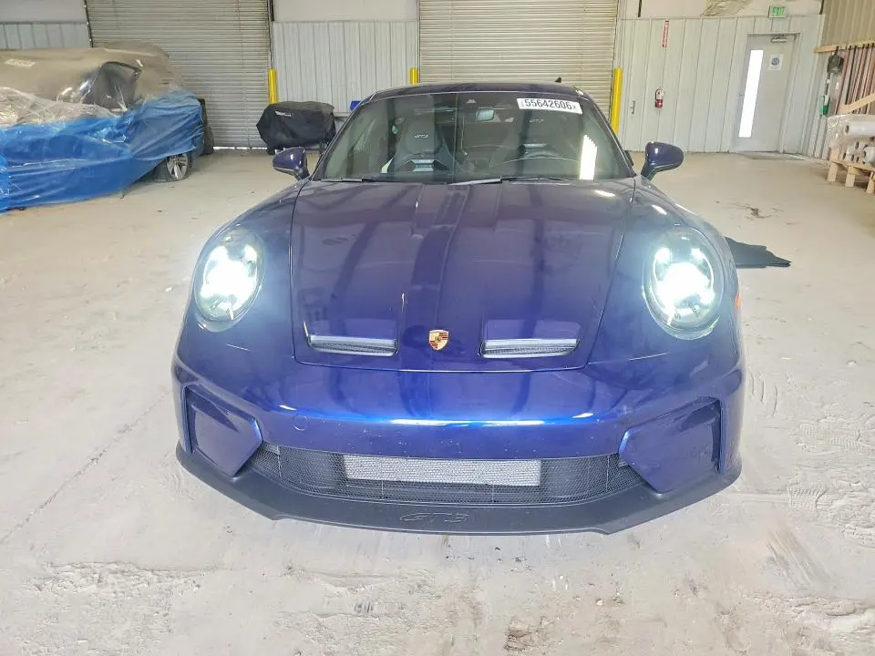 2025 PORSCHE 911