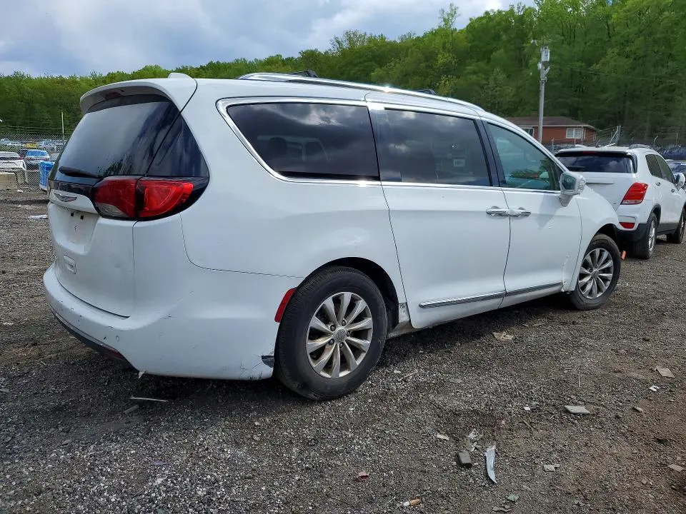 CHRYSLER PACIFICA 2019 VIN 2C4RC1BG8KR539943