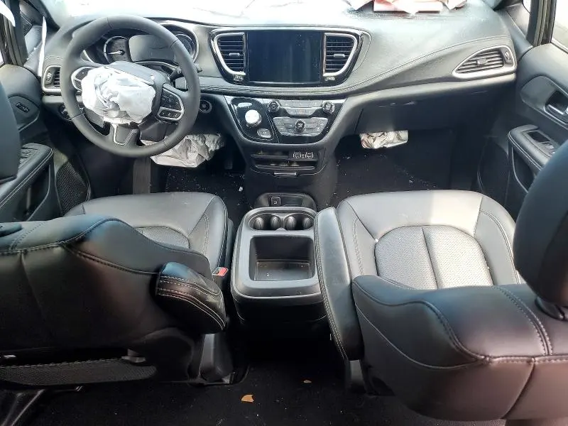 CHRYSLER PACIFICA 2025 VIN 2C4RC1S75SR573922