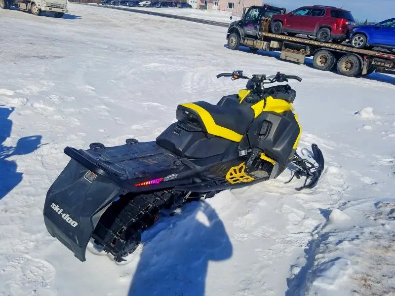 SKI-DOO RENEGADE 2021