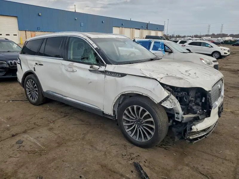 LINCOLN AVIATOR 2023 VIN 5LM5J7WC1PGL02064