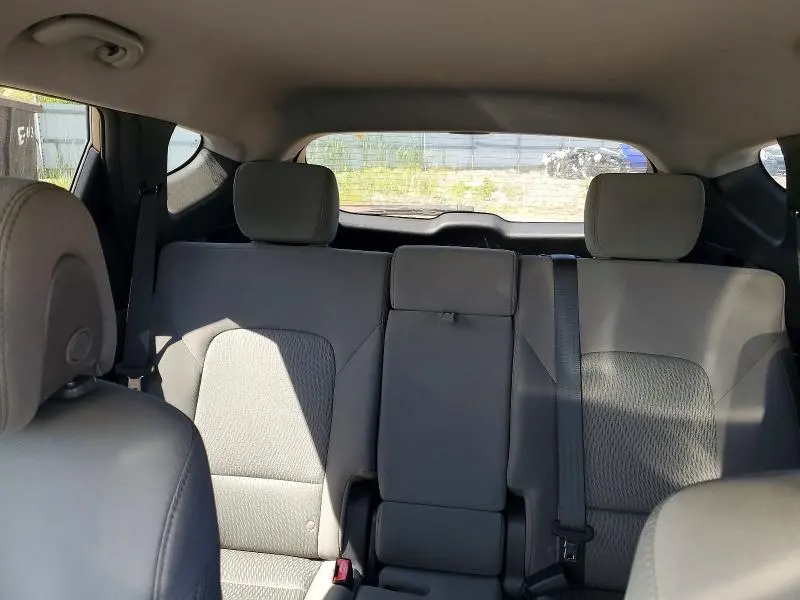 HYUNDAI SANTA FE 2018 VIN 5NMZTDLB0JH065547