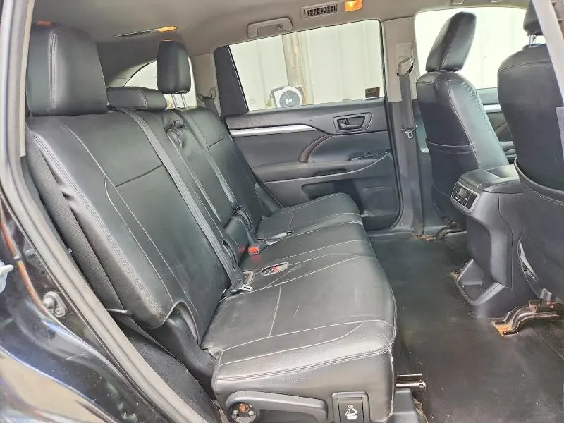 TOYOTA HIGHLANDER 2015 VIN 5TDBKRFH4FS074256