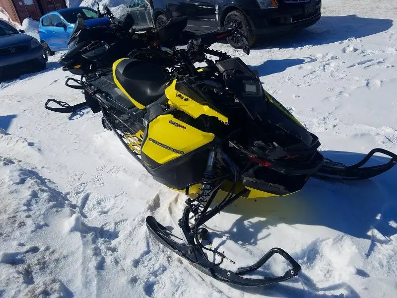 SKI-DOO RENEGADE 2021