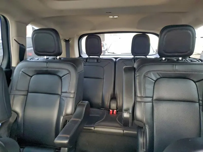 LINCOLN AVIATOR 2023 VIN 5LM5J7WC1PGL02064