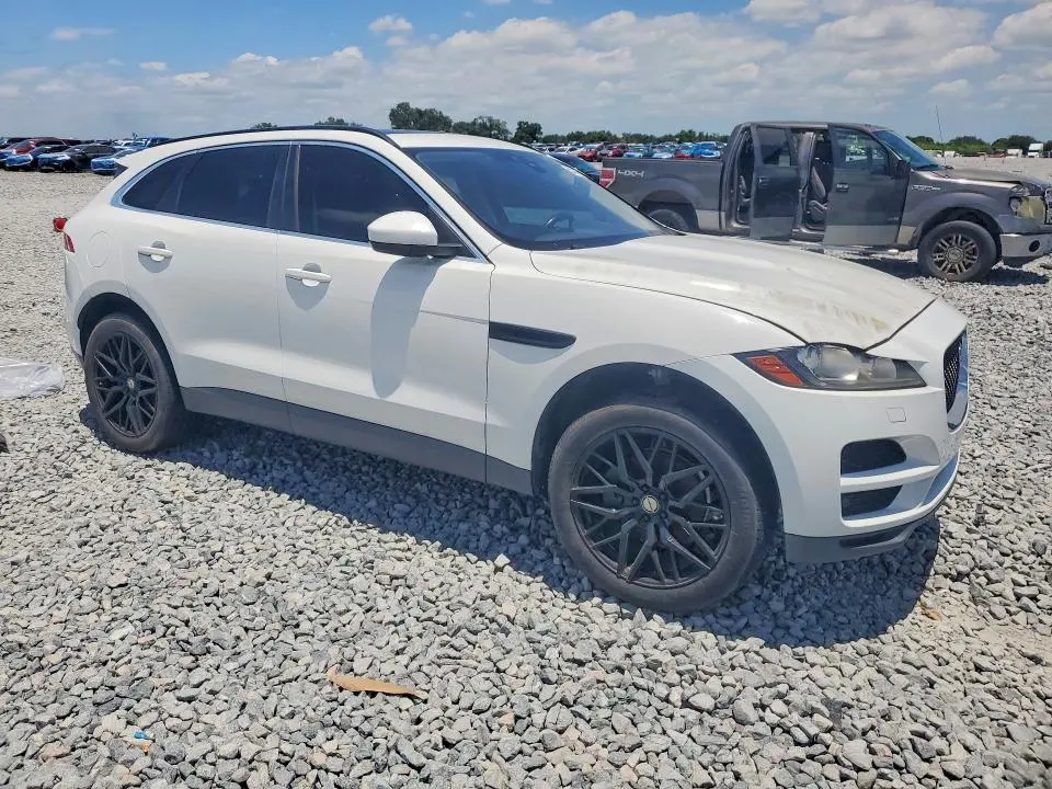 JAGUAR F-PACE 2018 VIN SADCK2FN0JA241434
