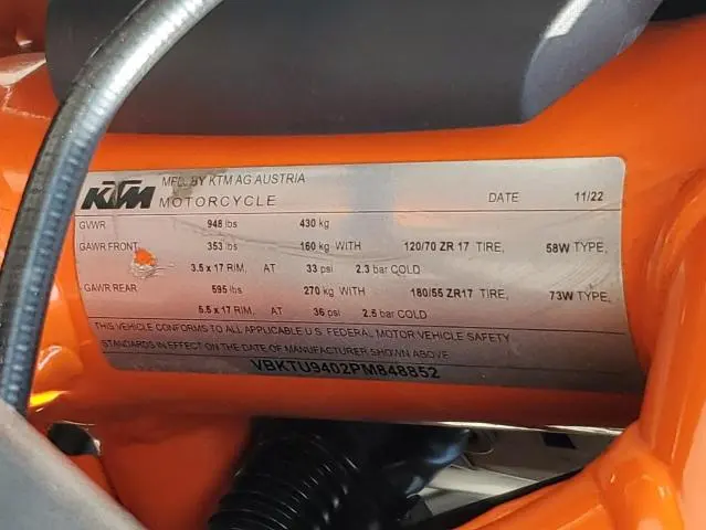 KTM 890 DUKE R 2023