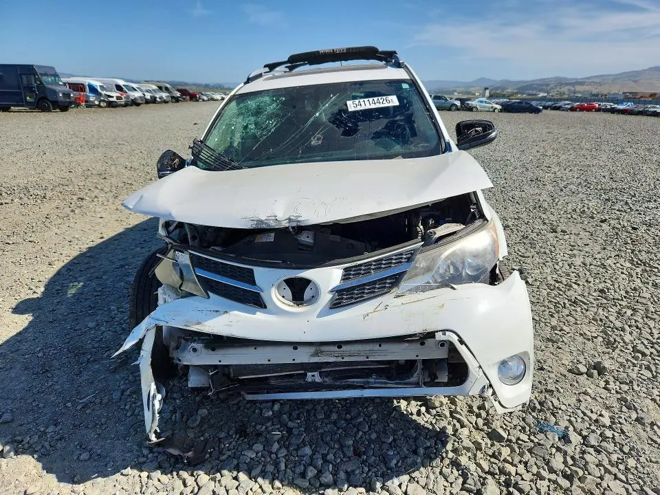 2015 TOYOTA RAV4