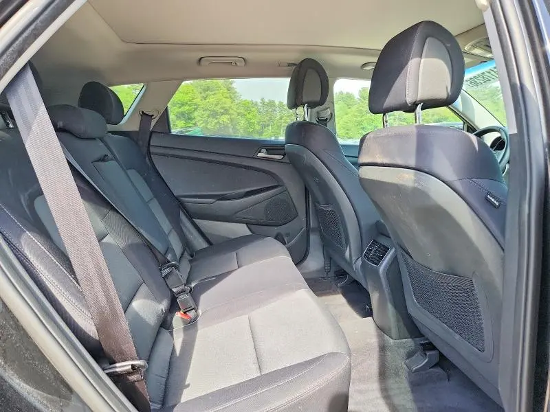 HYUNDAI TUCSON 2018 VIN KM8J3CA2XJU794296