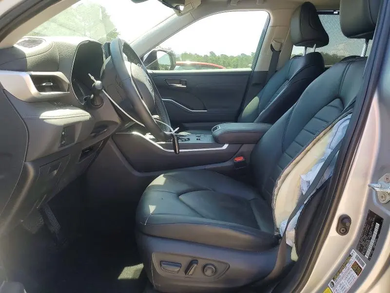 Фото 7 - TOYOTA HIGHLANDER
