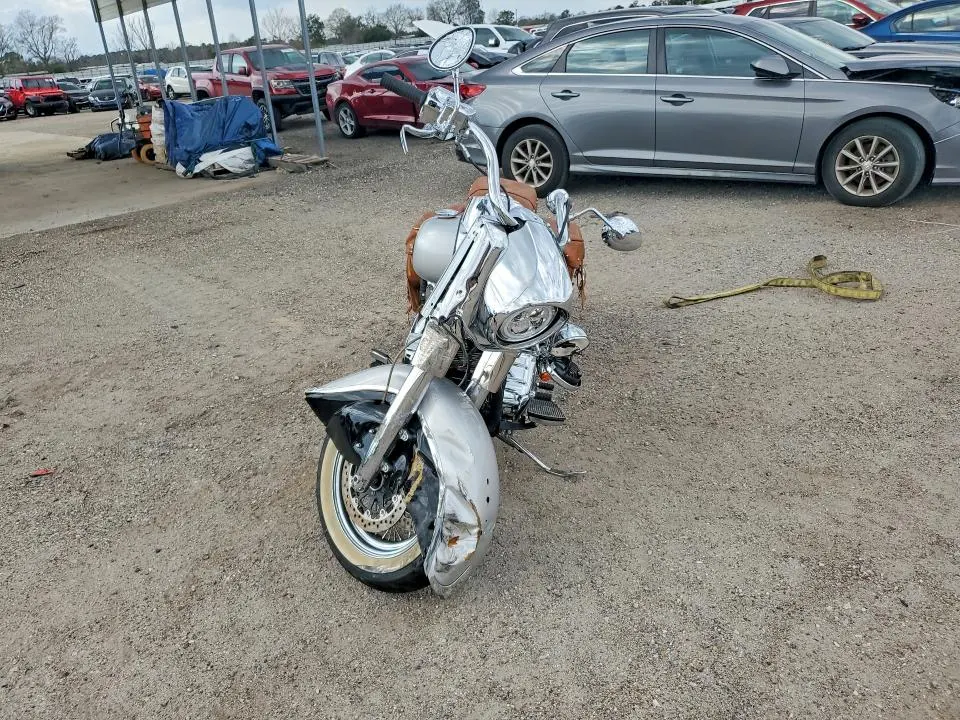 INDIAN MOTORCYCLE 2016