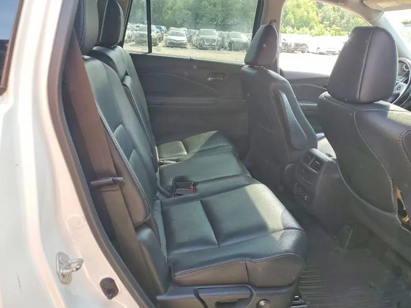 HONDA PILOT 2017 VIN 5FNYF6H90HB064723