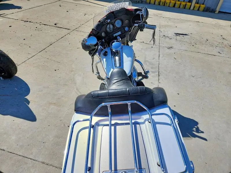 HARLEY-DAVIDSON FL 2009
