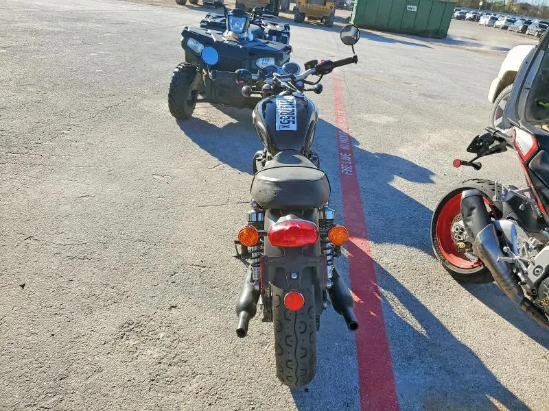 TRIUMPH BONNEVILLE 2018