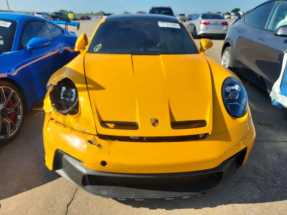 2022 PORSCHE 911