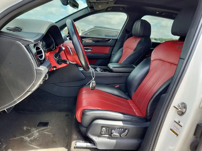 BENTLEY ALL OTHER 2018 VIN SJAAC2ZV0JC018473