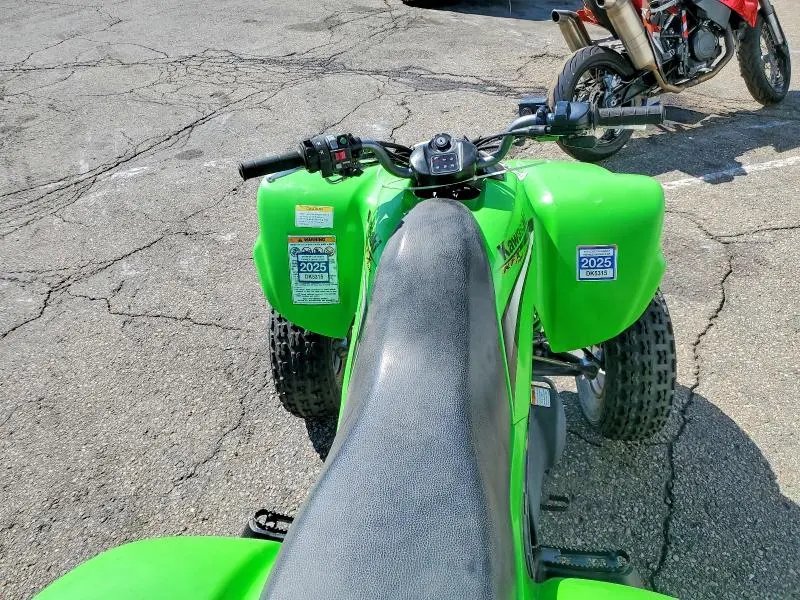 KAWASAKI UNKNOWN 2005