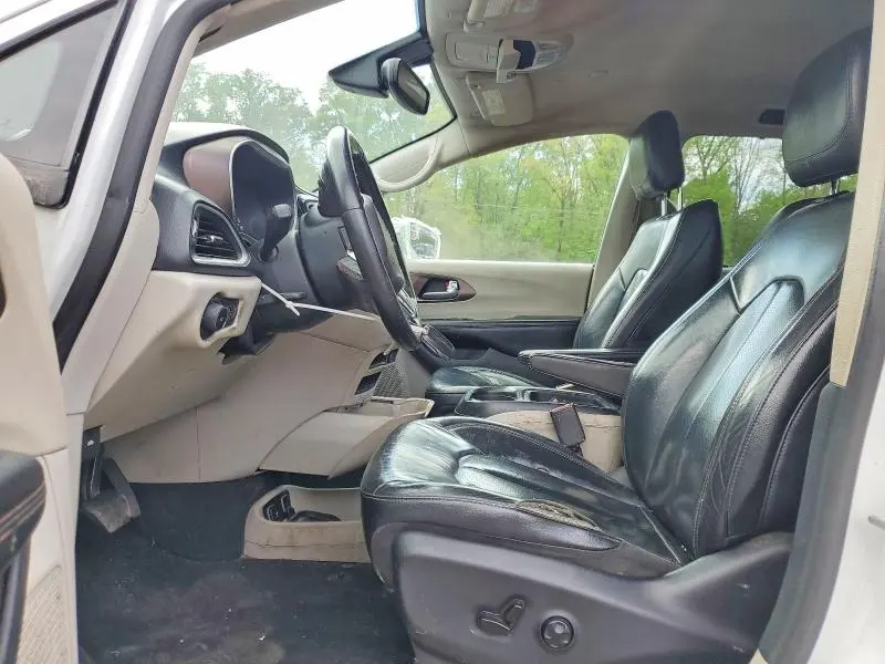 CHRYSLER PACIFICA 2019 VIN 2C4RC1BG8KR539943