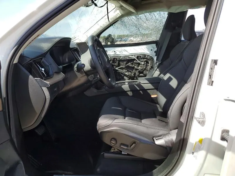 Фото 7 - VOLVO XC90