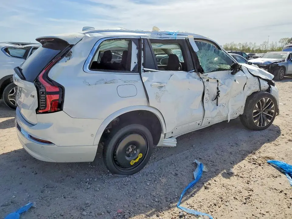Фото 3 - VOLVO XC90