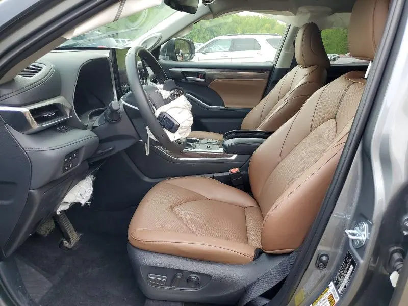 TOYOTA HIGHLANDER 2025 VIN 5TDKBRCH5SS662035