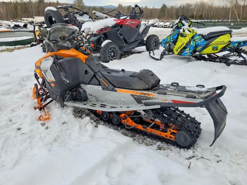 SKI-DOO RENEGADE 2019