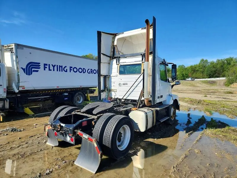 VOLVO VN 2017 VIN 4V4N39TG0HN977426
