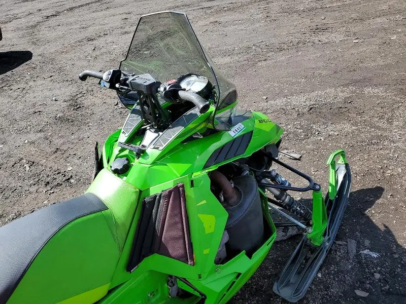 ARCTIC-CAT ZR 2016