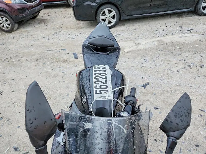 YAMAHA YZF600 2015