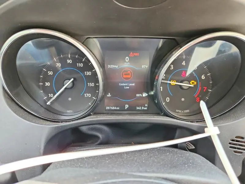 JAGUAR F-PACE 2017 VIN SADCJ2BV1HA883924