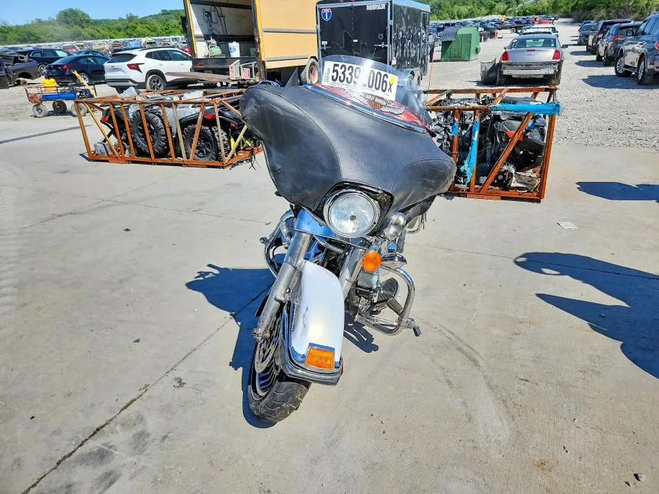 HARLEY-DAVIDSON FL 2009