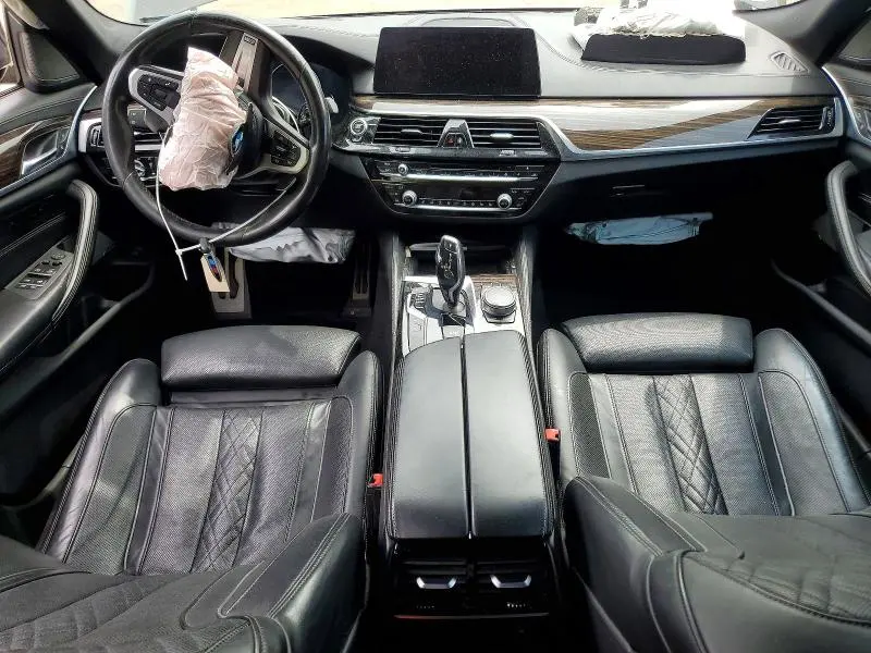 BMW 5 SERIES 2018 VIN WBAJE5C59JWA96560