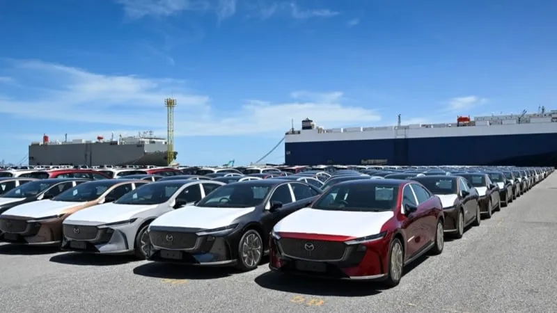 Mazda 6e RHD серийные автомобили замечены в процессе подготовки к поставкам электромобилей в Таиланд и Австралию в июле