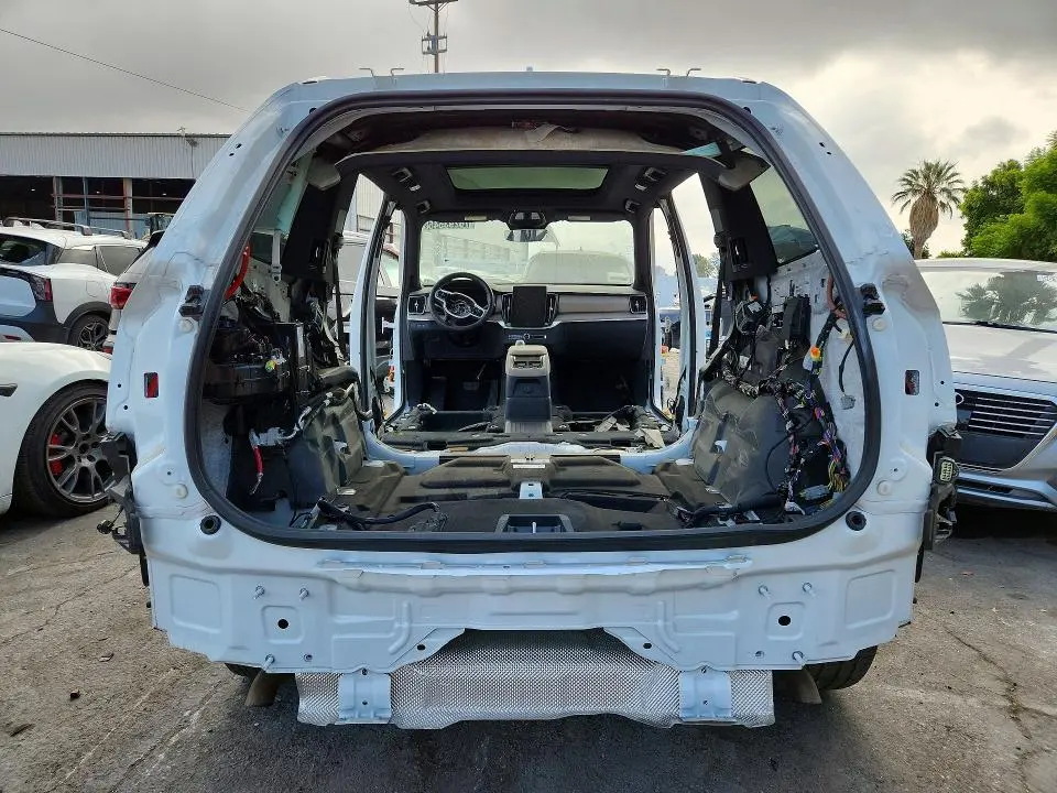 Фото 6 - VOLVO XC90