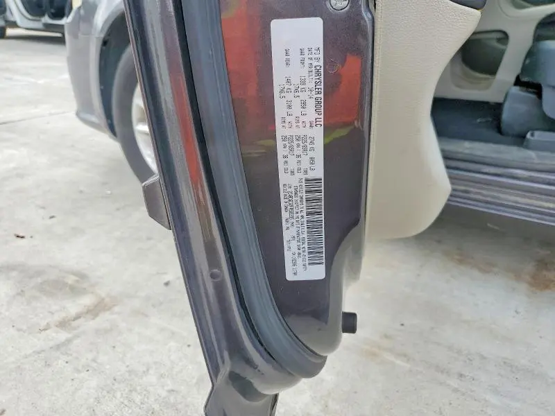 DODGE CARAVAN 2015 VIN 2C4RDGCG9FR592235