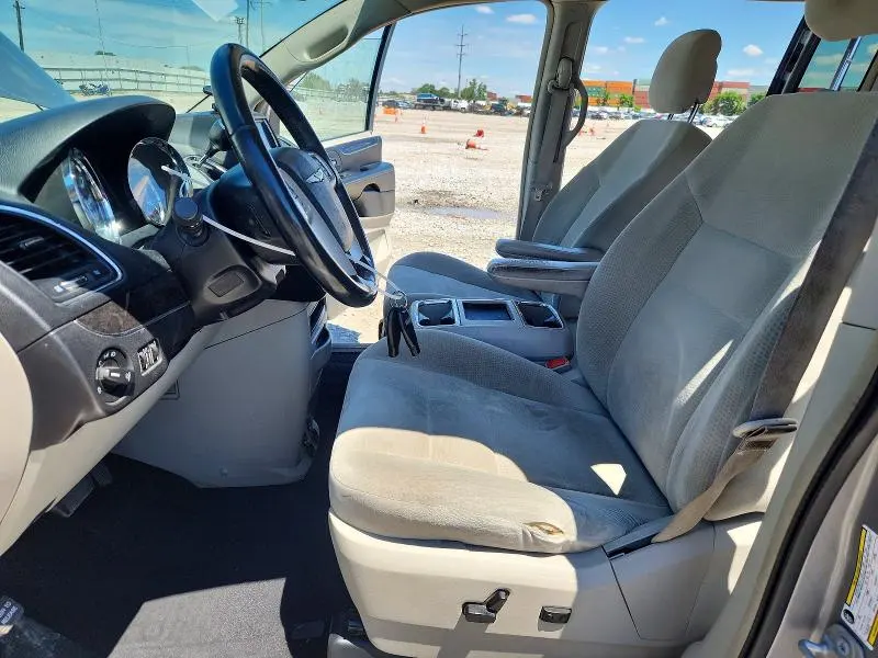 CHRYSLER MINIVAN 2015 VIN 2C4RC1BG7FR711756