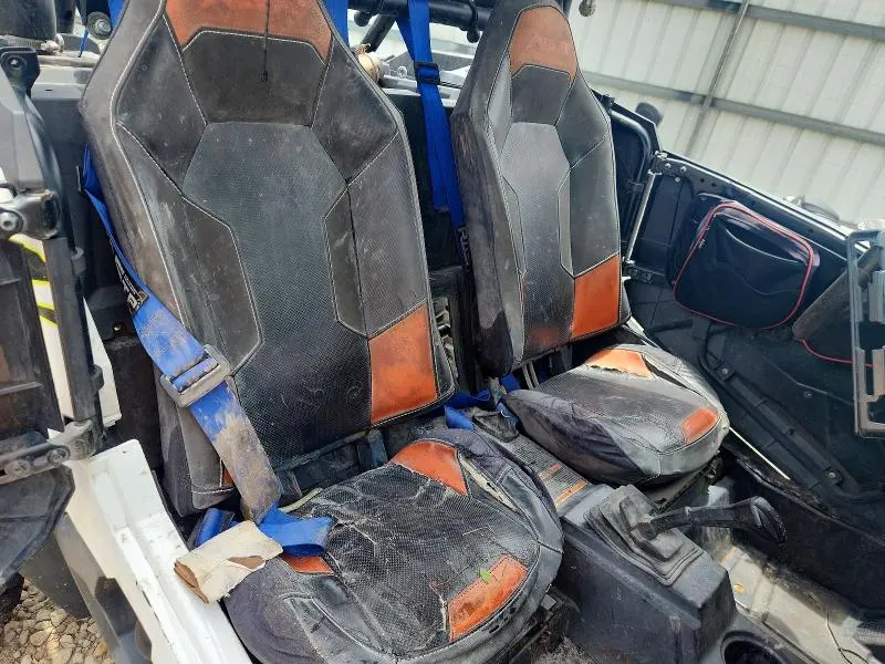 POLARIS SIDEBYSIDE 2021