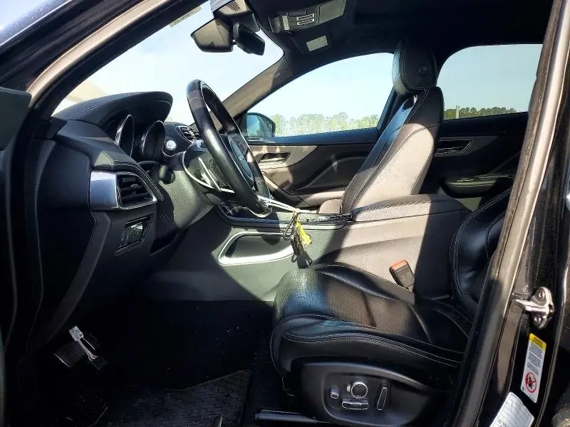 JAGUAR F-PACE 2020 VIN SADCM2FV3LA640321