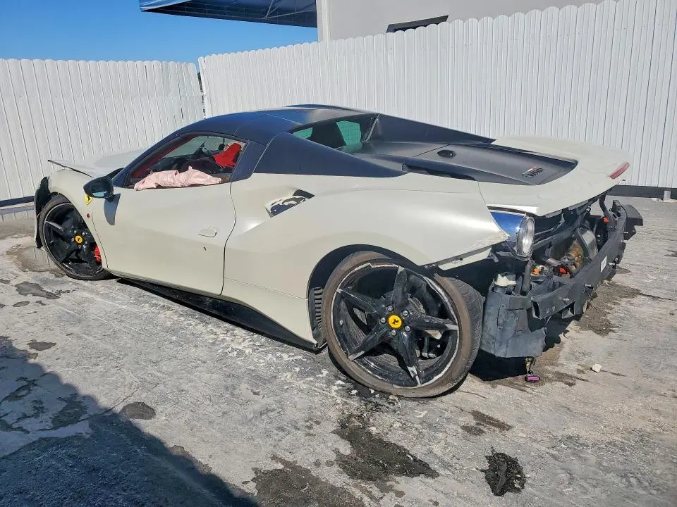FERRARI ALL OTHER 2018 VIN ZFF80AMA4J0229716